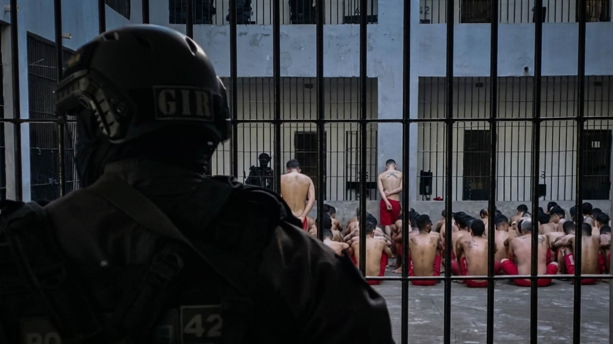 Operação contra facções em presídios de Minas Gerais tem 2 mil agentes