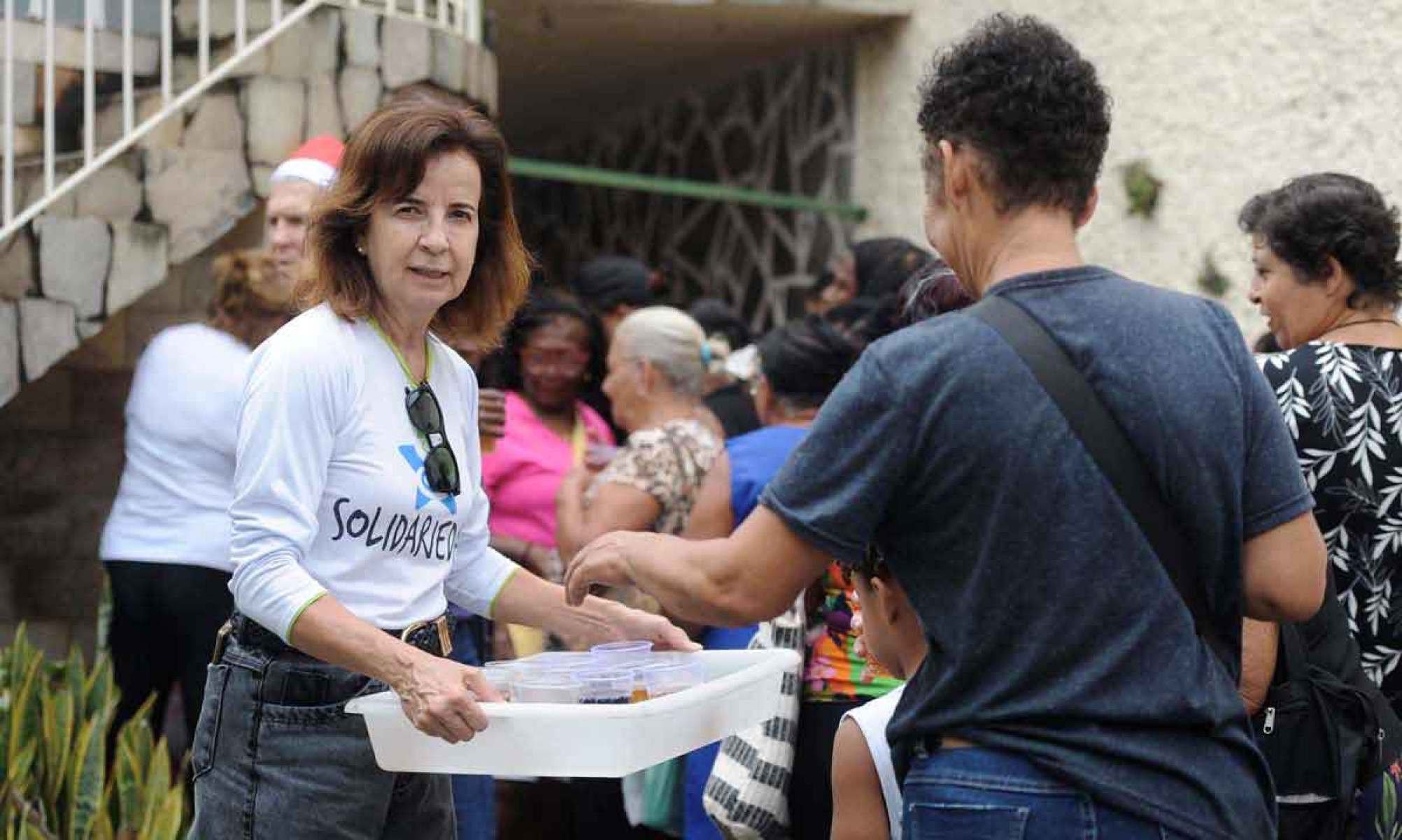 A advogada e professora Rosa Maria de Jesus Werneck, de 63 anos, aprendeu com a m&atilde;e Ephig&ecirc;nia os valores de empatia e solidariedade