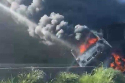 Chamas puderam ser vistas a longa distância na BR-040 -  (crédito: Reprodução/Redes sociais)