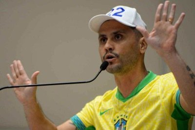 Senador é favorito ao governo do estado nas pesquisas de intenção de voto -  (crédito: Túlio Santos/EM/D.A.Press – 2/8/24)