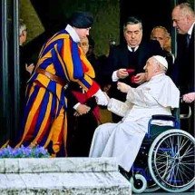 Guarda Suíça: origem e funções do corpo militar que protege o Papa - Reprodução do Instagram @guardiasvizzerapontificia