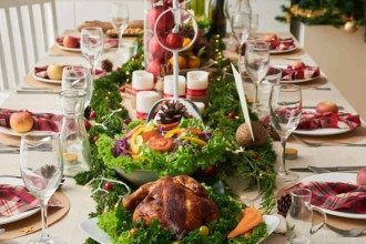 Sobrou comida? Veja como armazenar e reaproveitar a ceia ou almoço de Natal
