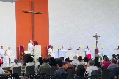 Missa de Natal, na Catedral Cristo Rei -  (crédito: Edésio Ferreira/EM/DA. Press)
