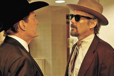 Kyle MacLachlan vive candidato a governador em confronto com Lee Raybon (Ethan Hawke) -  (crédito: Disney+/divulgação)