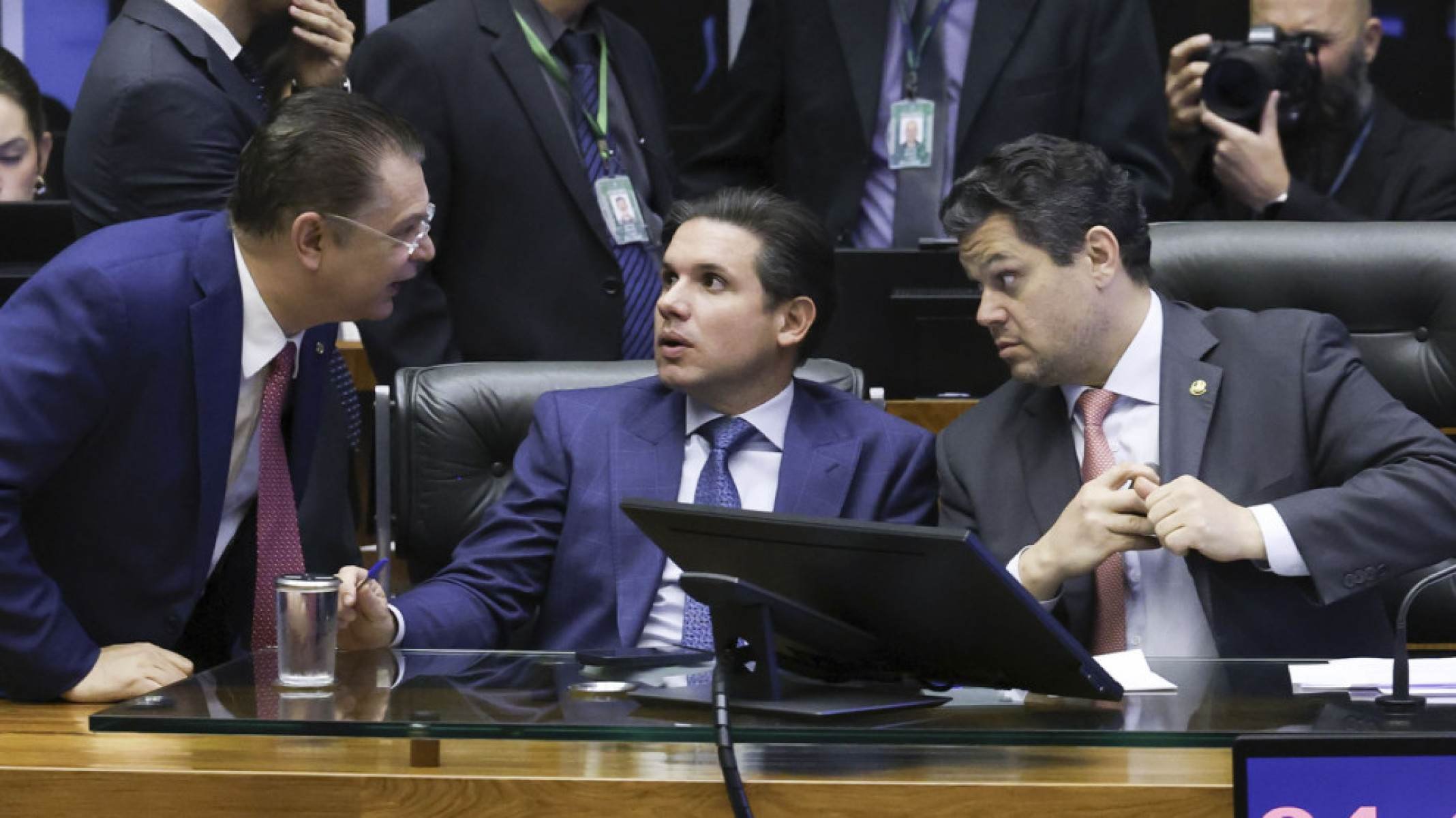 Derrubada do veto de Lula ao PL da Dosimetria não deve tardar na pauta do Congresso - Platobr Politica