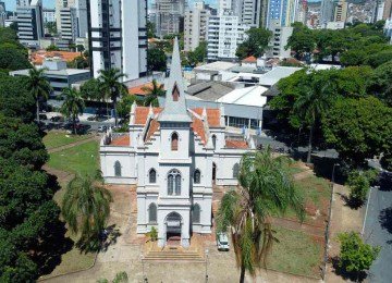 Localizada entre as avenidas alfredo balena e carandaí, a  Igreja sagrado coração de jesus precisa de cerca de R$ 10 milhões para obras -  (crédito:  LEANDRO COURI/EM/D.A PRESS)