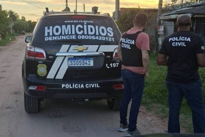 Policiais gaúchos prenderam um homem de 25 anos suspeito de matar idoso em Pelotas -  (crédito: PC-RS/Divulgação)