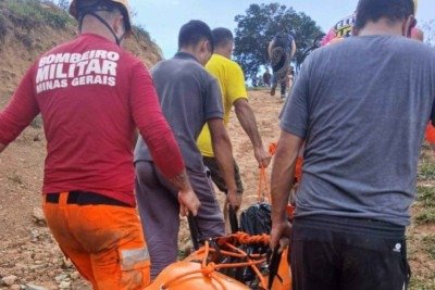 Bombeiros resgataram o corpo do homem de 55 anos neste s&aacute;bado (27/12), mas buscas come&ccedil;aram ontem (26/12)  -  (crédito: Reprodu&ccedil;&atilde;o/CBMMG)