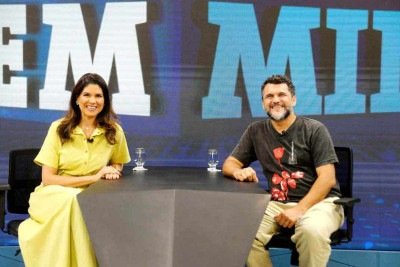 Carolina Saraiva recebeu Maurílio Martins no estúdio do 'em minas', atração de entrevistas da tv alterosa. o diretor contou detalhes da produção do longa 'o último episódio' -  (crédito: Túlio Santos/EM/D.A Press)