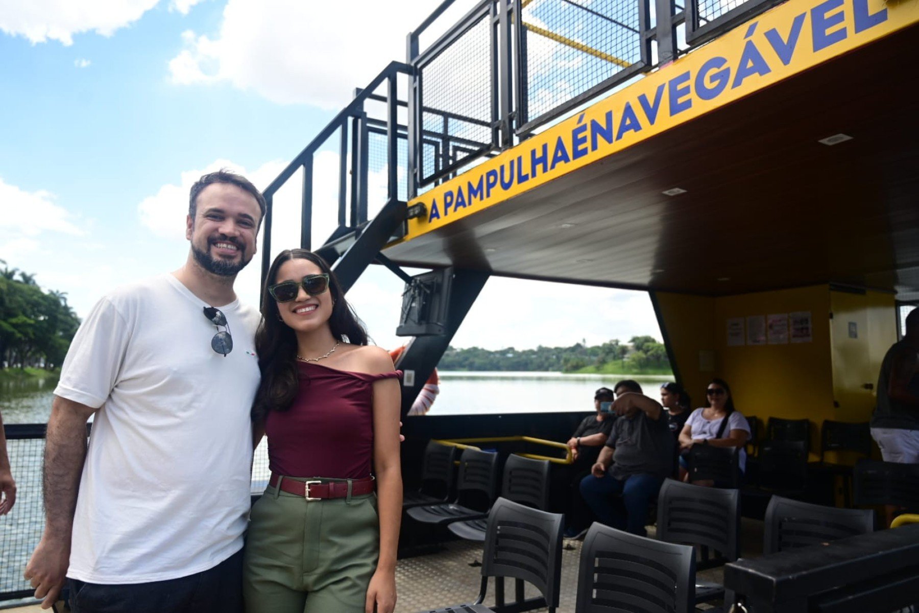 O casal Juliana Senra e Maur&iacute;lio Senra estava na expectativa pelo passeio