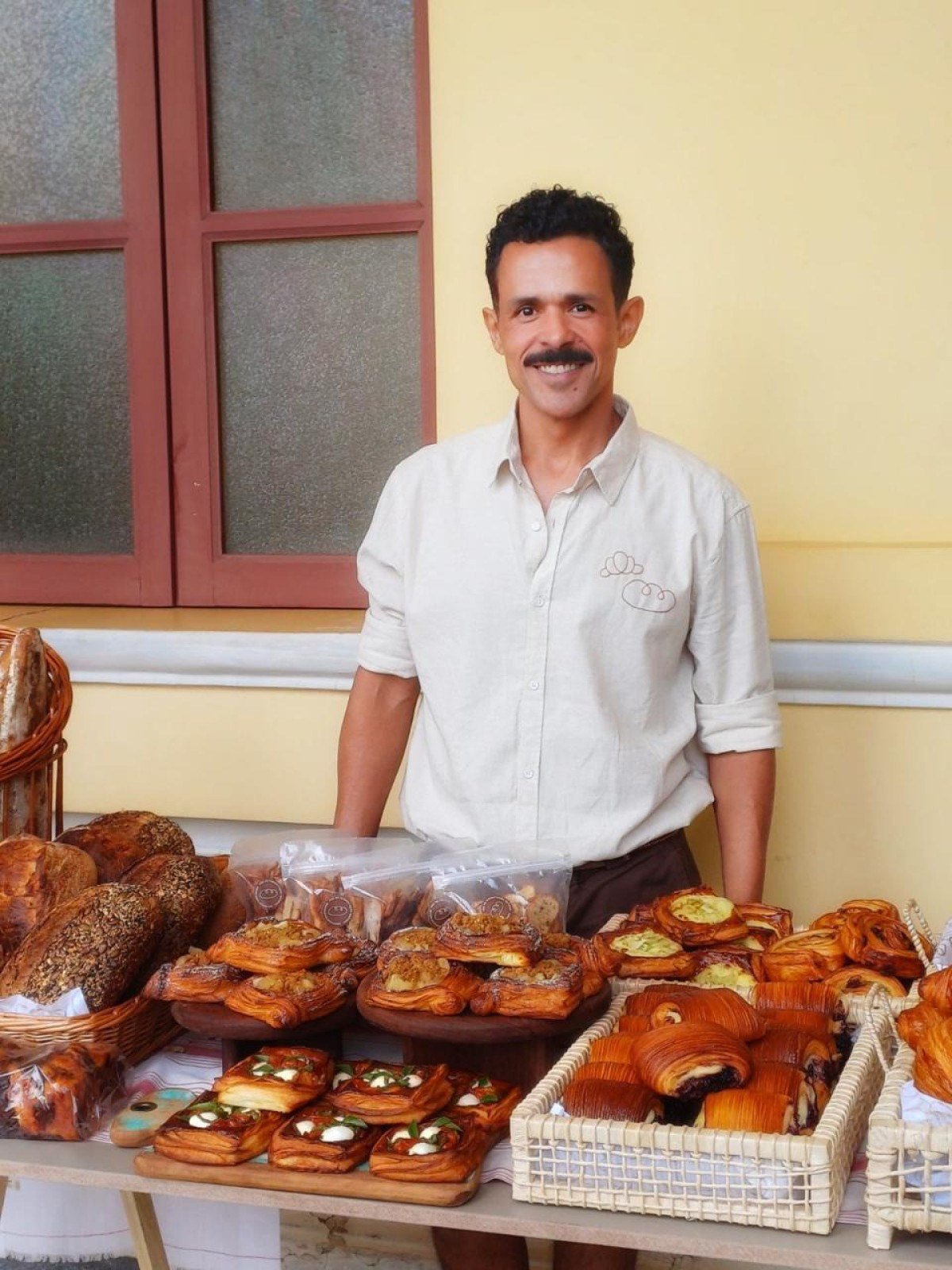 O plano do padeiro Andr&eacute; Gabrich &eacute; aumentar a produ&ccedil;&atilde;o para quarta a s&aacute;bado com o ponto fixo