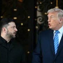 Trump pressiona Zelensky, mas perda de território trava acordo - JIM WATSON / AFP