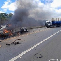 Bahia: colisão frontal entre dois veículos na BR-101 deixa 11 mortos  - Reprodu&ccedil;&atilde;o PRF