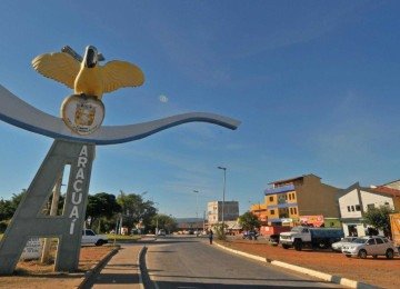 Araçuaí marcou 38,8°C, a segunda maior temperatura do Brasil. Ondas de calor persistem, mas tempestades e ventanias também se abatem sobre Minas Gerais -  (crédito: Sarah Torres/Arquivo ALMG)