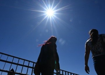 Belo Horizonte est&aacute; sob alerta para onda de calor at&eacute; a pr&oacute;xima ter&ccedil;a-feira (30/12) -  (crédito: Leandro Couri/EM/DA.Press.Brasil.MG.Belo Horizonte)