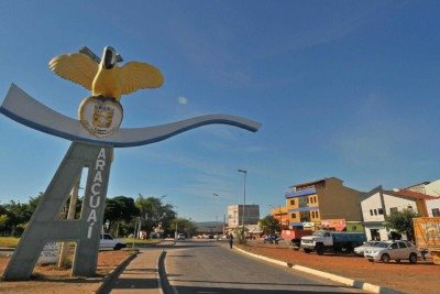 Araçuaí marcou 38,8°C, a segunda maior temperatura do Brasil. Ondas de calor persistem, mas tempestades e ventanias também se abatem sobre Minas Gerais -  (crédito: Sarah Torres/Arquivo ALMG)