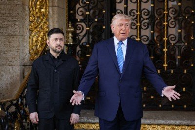O presidente dos EUA, Donald Trump, recebe o presidente ucraniano Volodymyr Zelensky em seu clube privado
       -  (crédito: JOE RAEDLE / GETTY IMAGES NORTH AMERICA )