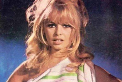 Ícone do cinema, Bardott também foi sinônimo de beleza e libertação feminina -  (crédito: Al Chabaka Magazine/Domínio público)