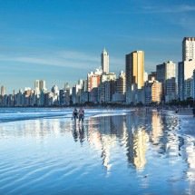 Uma das mais procuradas para o Réveillon: cidade paradisíaca em Santa Catarina cobra taxa de quase R$ 200 para visitantes - Andrea de Lima Dea por Pixabay