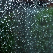 Sabará está soba alerta para chuva com granizo nesta segunda - Imagem: Freepik/Divulgação