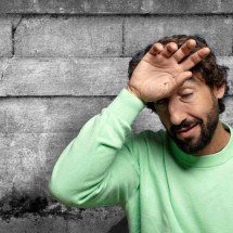 Dor de cabeça piora no calor? - kues1/FreePik