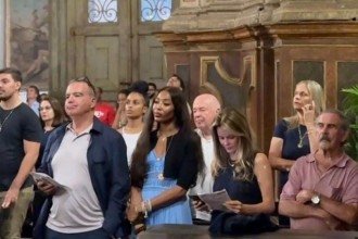 Naomi Campbell em Ouro Preto: o impacto das celebridades no turismo