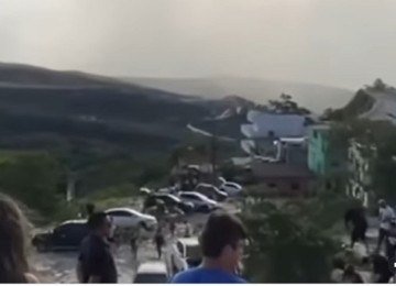 No local onde o raio caiu, em São Thomé das Letras, não estava chuvendo -  (crédito: Instagram)