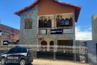 Mulher que agrediu a sogra está detida na Delegacia de Bom Despacho -  (crédito: PCMG)