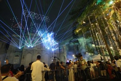 Queima de fogos da Virada da Liberdade de 2024 para 2025 atraiu milhares &agrave; Pra&ccedil;a da Liberdade -  (crédito: Marcos Vieira/EM/D.A Press)