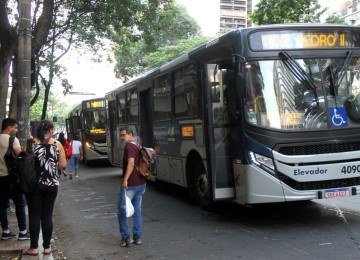 Desde 14 de novembro, as catracas são liberadas em todos os ônibus municipais de Belo Horizonte -  (crédito: Jair Amaral/EM/D.A Press)