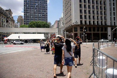 Mapa do Inmet mostra região com alerta emitido de 'grande perigo' devido à onda de calor até terça -  (crédito: Inmet)