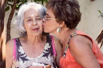 Silvia deixa três netos, filhos de Marília, e dois bisnetos. Segundo Marília, sua mãe plantou valores, afetos e exemplos que seguirão vivos em sua família

 -  (crédito: Instagram/Reprodução )