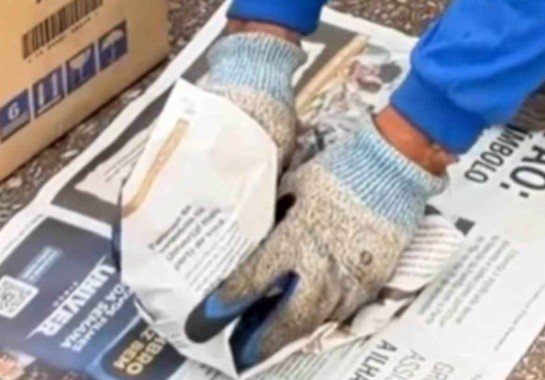 Vai festejar? Funcionários da limpeza ensinam descarte correto de garrafas