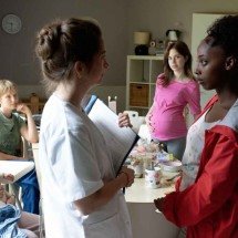 Novo filme dos irmãos Dardenne aborda com delicadeza a maternidade precoce - Christine Plenus/divulgação