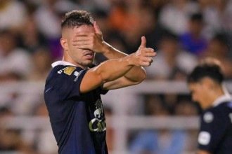 Atacante que fez um gol pelo Cruzeiro marcou mais de 40 em 2025