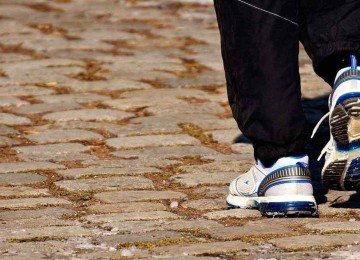 Caminhadas aceleradas de meia hora, três vezes por semana, fazem bem para saúde

 -  (crédito: Pixabay/reprodução)