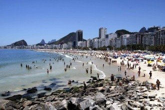 Bombeiros registram mais de 500 resgates em praias do RJ no Réveillon
