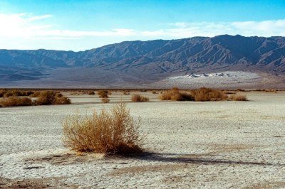 Um lugar dos Estados Unidos conhecido como 'Zona da Morte' guarda uma particularidade que parece ter saído de um filme.  -  (crédito: Jamie Street/Unsplash)