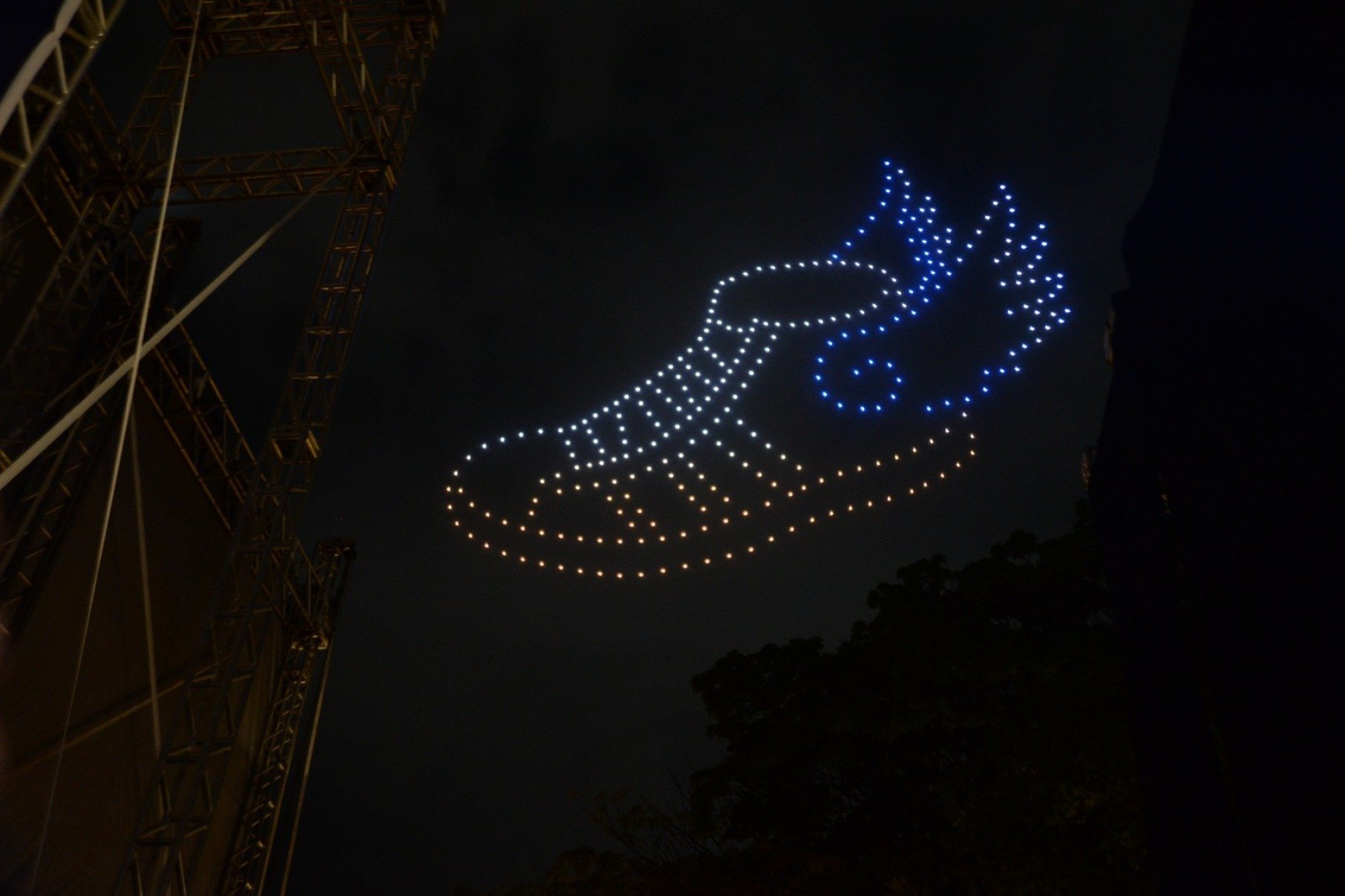 Praça da Liberdade foi palco de apresentações musicais e shows de drones e fogos de artifício na virada do ano de 2025 para 2026-Túlio Santos/EM/D.A Press