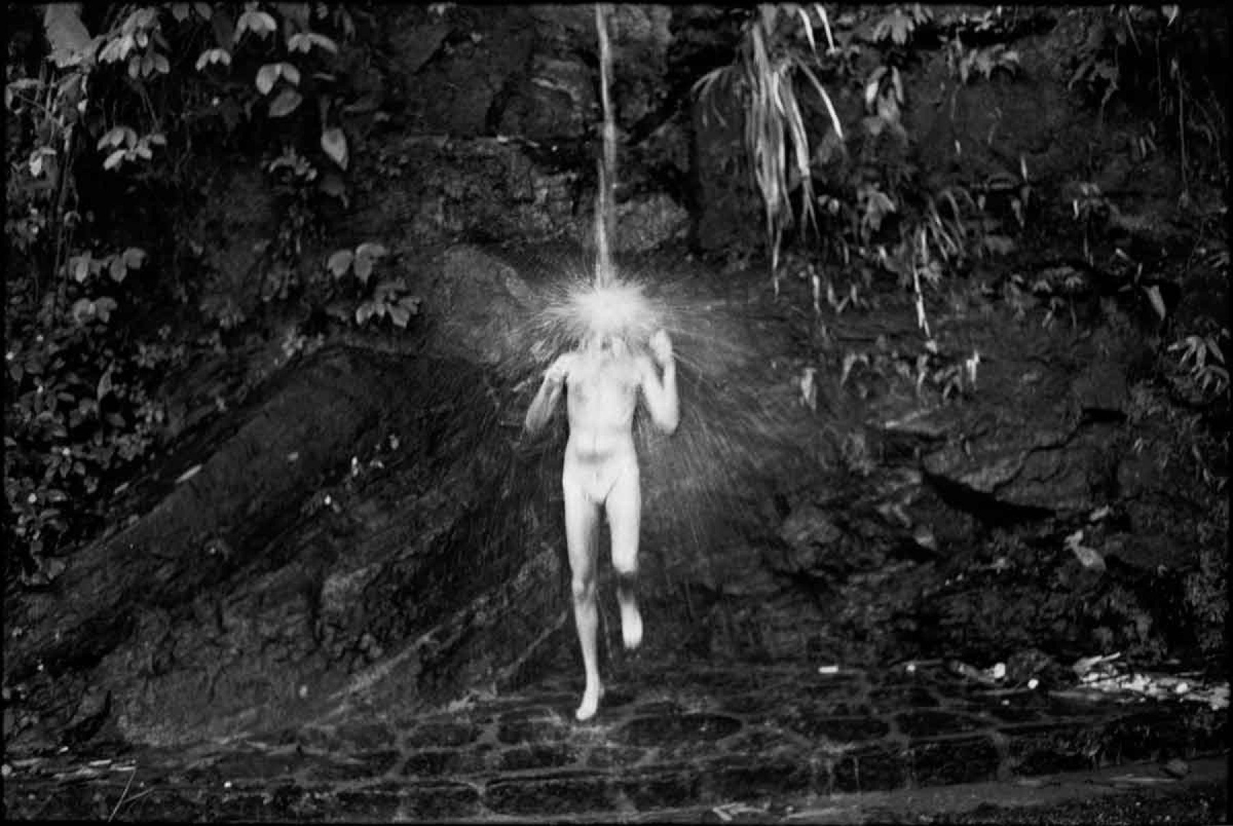 
S&eacute;rie 'Olhos n'&aacute;gua', da fot&oacute;grafa Ana Regina Nogueira, ressalta o poder da fotografia de capturar a poesia presente em cada instante da vida -  (crédito: Ana Regina Nogueira/divulga&ccedil;&atilde;o)