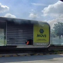 Vídeo: homem é flagrado queimando fios de cobre em estação do Move em BH - Reprodução