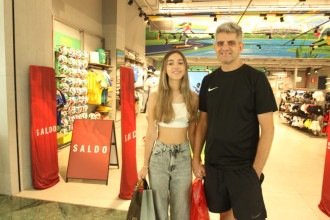 Saldões de Natal movimentam o comércio de BH no primeiro dia útil do ano