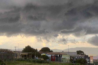 Previsão em BH: máxima chega a 32°C, com risco de chuva de granizo