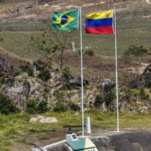 Turistas brasileiros fogem pela fronteira com a Venezuela após ataques - Nelson Almeida/AFP