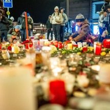 Suíça identifica as primeiras vítimas do incêndio mortal em bar na noite de Ano Novo