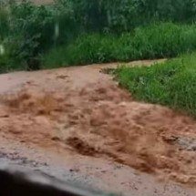 MG: Chuva provoca alagamentos no primeiro fim de semana do ano  - Reprodu&ccedil;&atilde;o/Redes Sociais