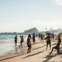 Bolhas infláveis preocupam em áreas de lazer; entenda riscos - Ferran Feixas/Unsplash