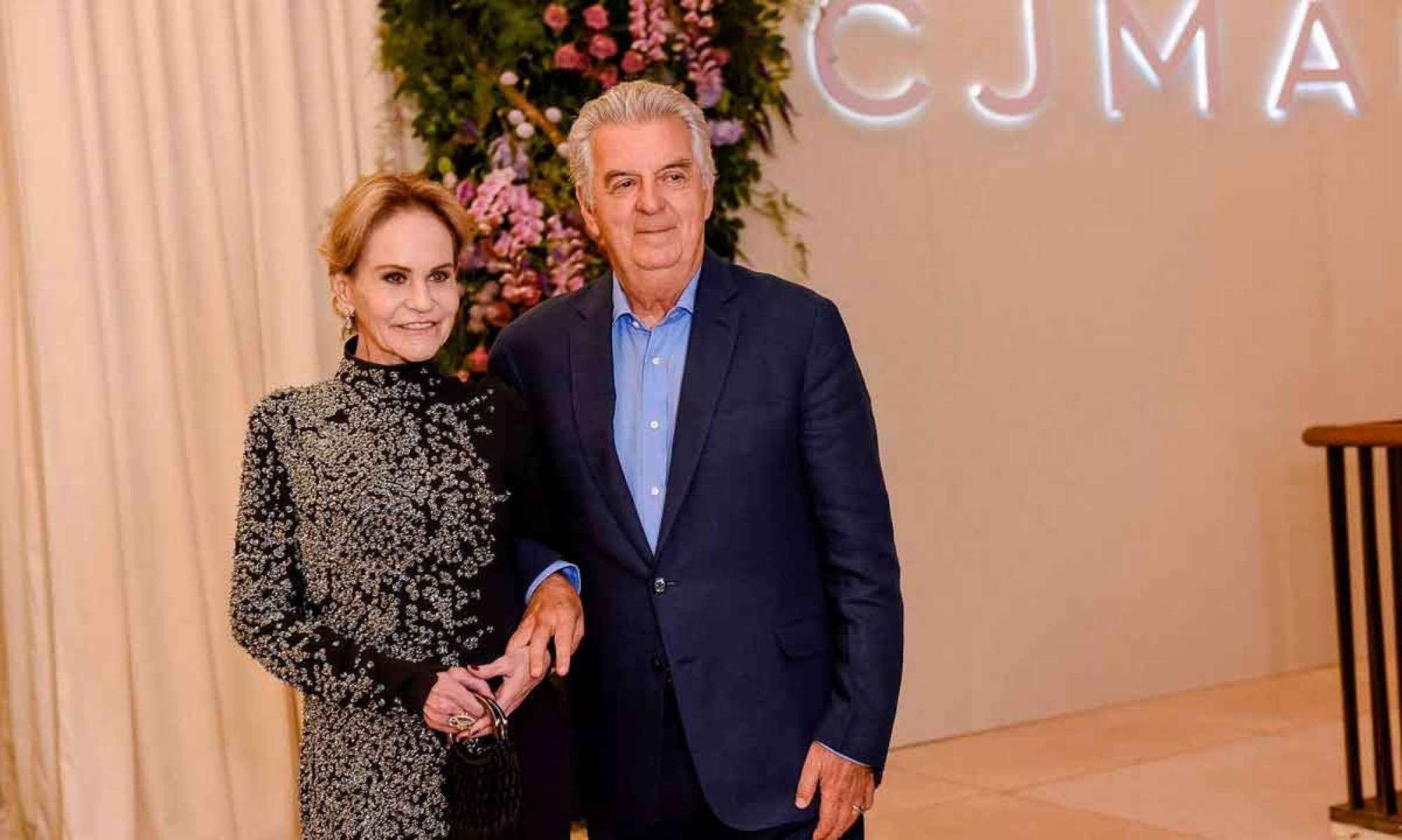 Sheila e Walfrido dos Mares Guia na inaugura&ccedil;&atilde;o da sede da CJ Mares, em 2019