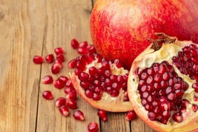 Romã tem propriedades antioxidantes, anti-inflamatórias, antimicrobianas e até anticancerígenas -  (crédito: Freepik)