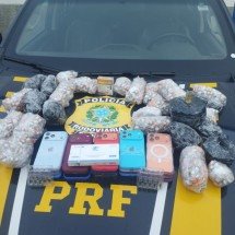 Grande BH: 2 são presos na BR-381 com anabolizantes e mercadorias ilegais - PRF/Divulgação